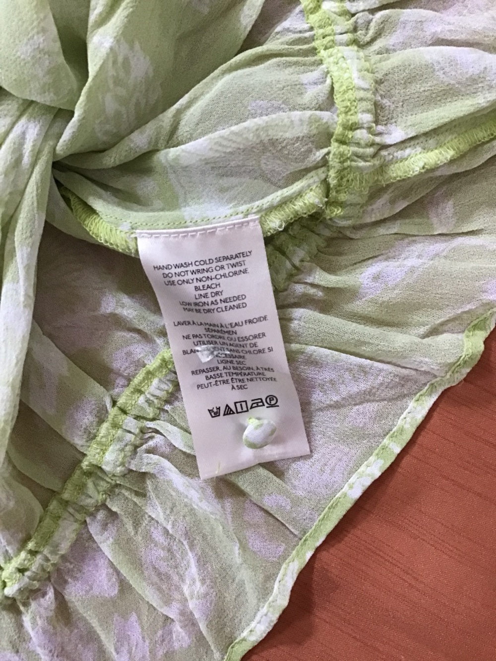 Blouses - Picture 3 of 4